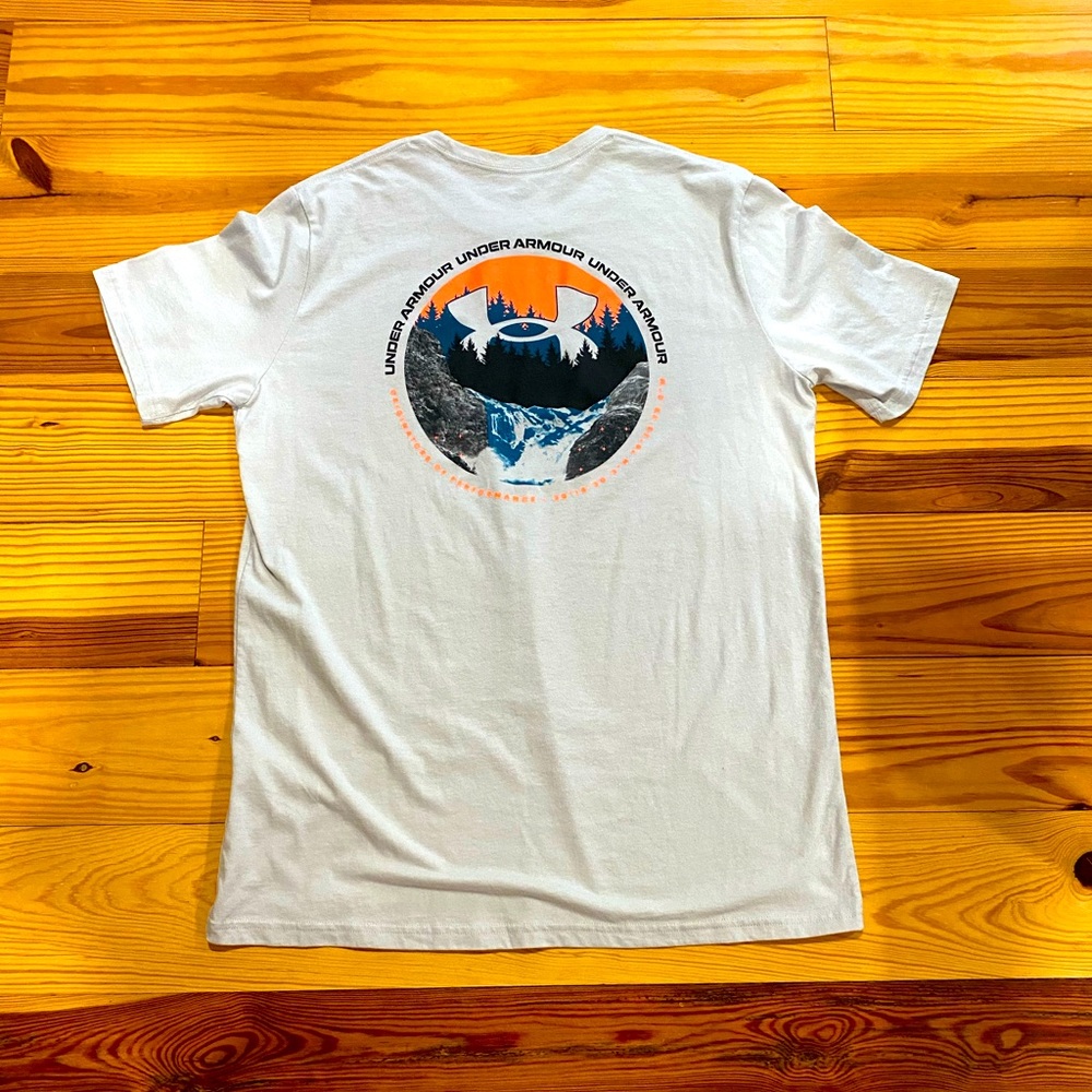 NWOT Under Armour‎ Tee